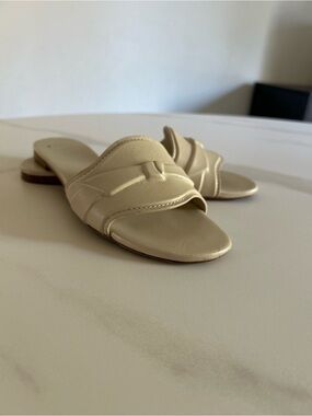 Alexandre Birman Cream Leather Slide Sandals